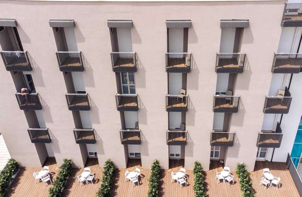 Hotel Astor Alba Adriatica Exteriör bild